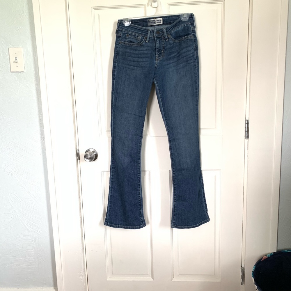 Levi Women’s Bootcut Jeans Denim size 4 mid rise